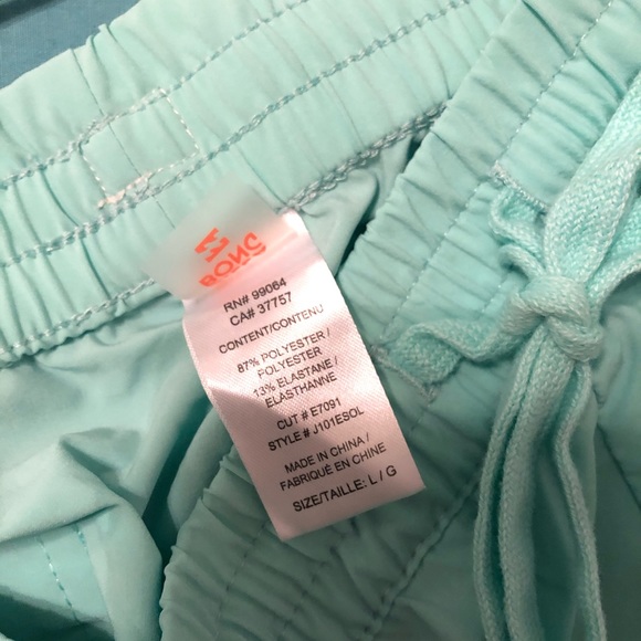 Billabong Surf Shorts - Picture 4 of 4